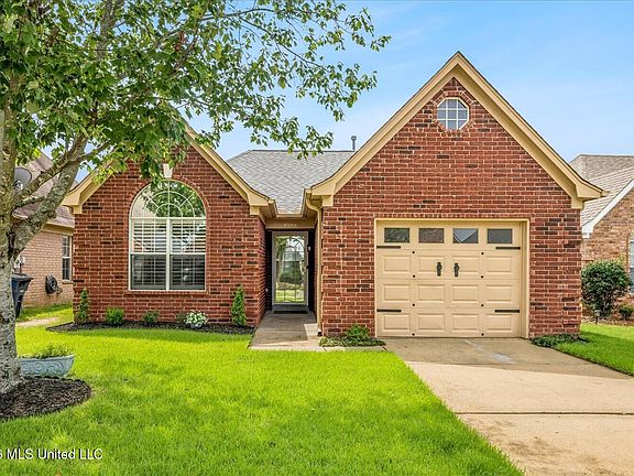4th image of 8193 Clubview Dr
