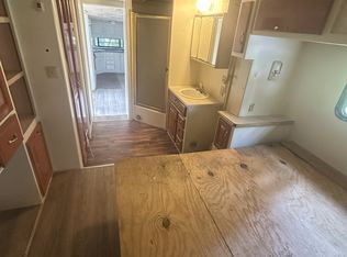 28 Gracie Cir, Brunswick, GA 31525