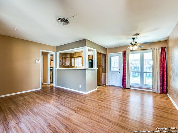 5th image of 342 Haverford Dr
