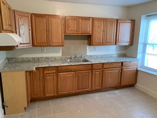 1st image of 404 N Adams St #1