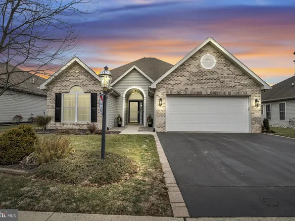 100 Longwood Dr, Mechanicsburg, PA 17050