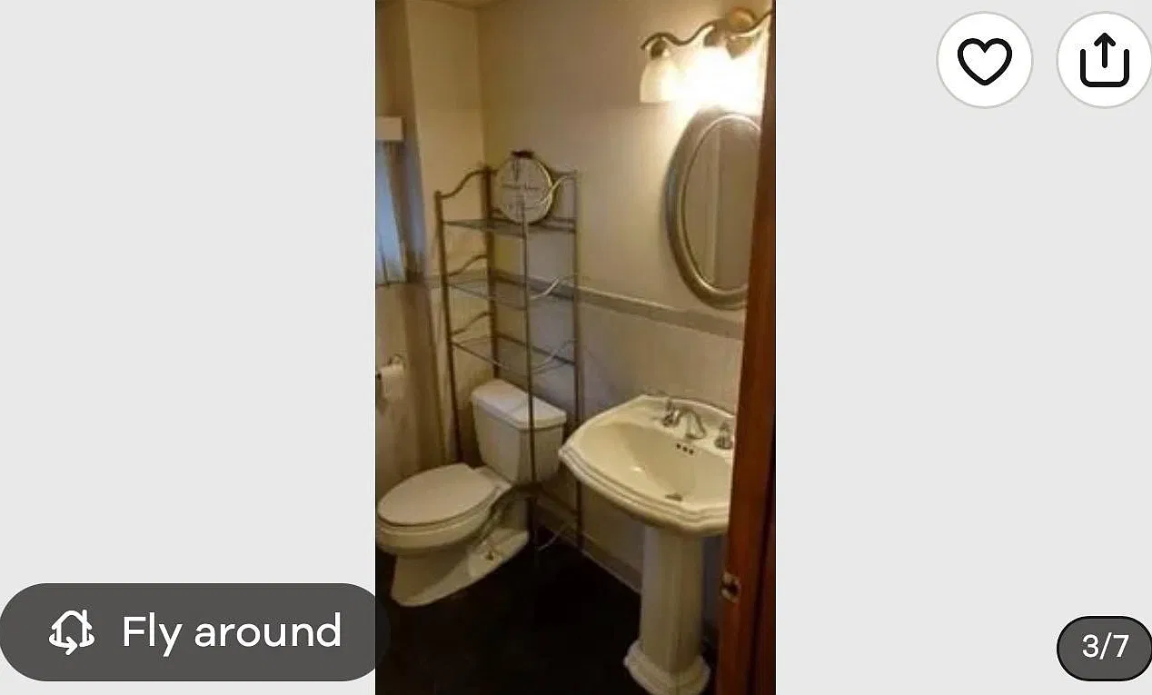 18 E Broadway - Unit 1 — Photo 3