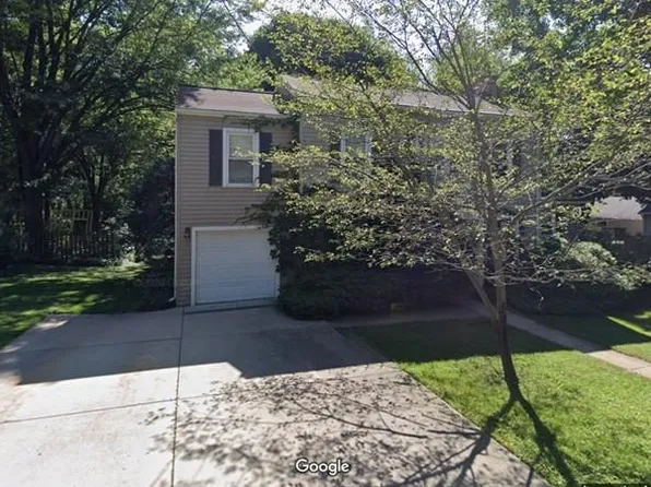 5313 Raywood Rd, Madison, WI 53713