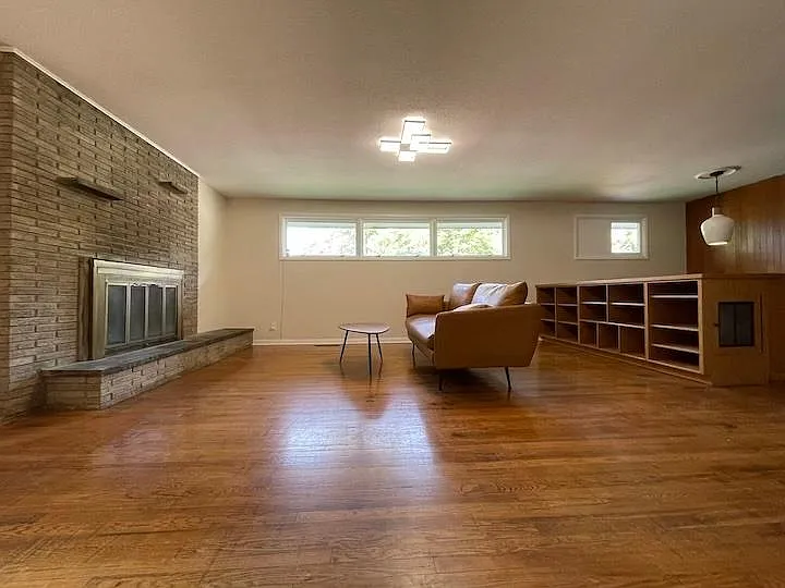 275 Fellows Ave — Photo 10
