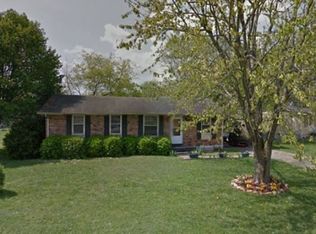 128 Cole Dr, Hendersonville, TN 37075