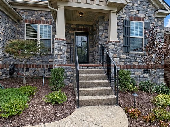 3rd image of 209 Foxley Ct