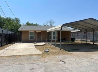303 W Bowie St, Del Rio, TX 78840