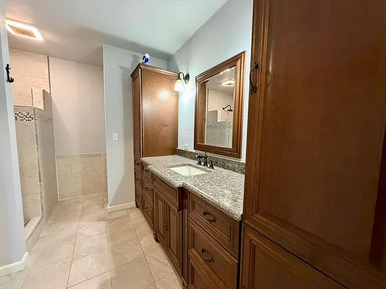 1213 Camellia Ln — Photo 12