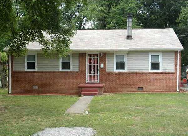 1st image of 204 Green Acres Ave
