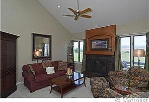5th image of 2298 Emerald Dr