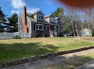 17 Connie Dr, Foxboro, MA 02035