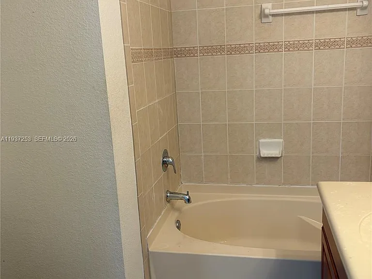 10901 NW 83rd St #205 — Photo 11