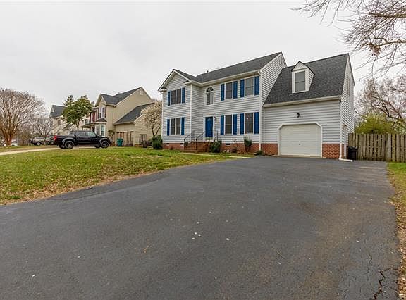 5th image of 10609 Anna Marie Dr