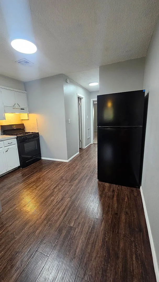 Broadway Apartments in Rose District — Photo 3