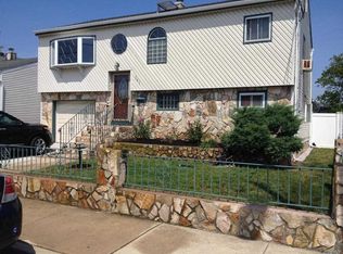 341 Westside Ave, Freeport, NY 11520