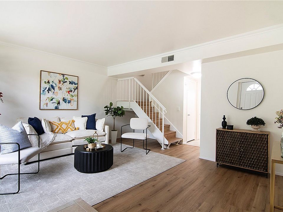 1st image of 24207 La Glorita Cir