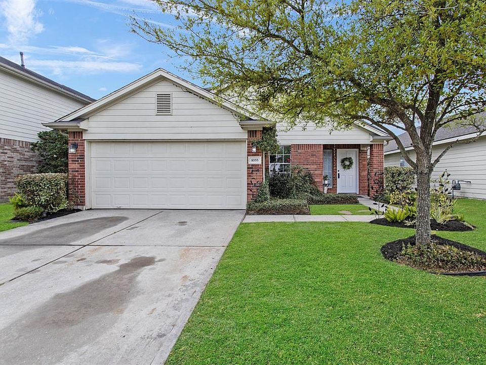 1st image of 8555 Chaletford Dr
