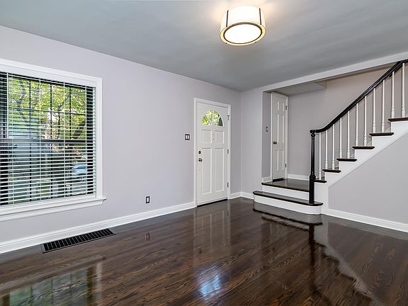 5th image of 1114 Sanford Ave