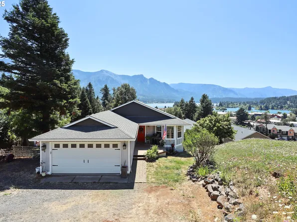 438 NW Roselawn St, Stevenson, WA 98648