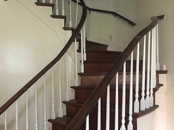4th image of 406 Buell Ave