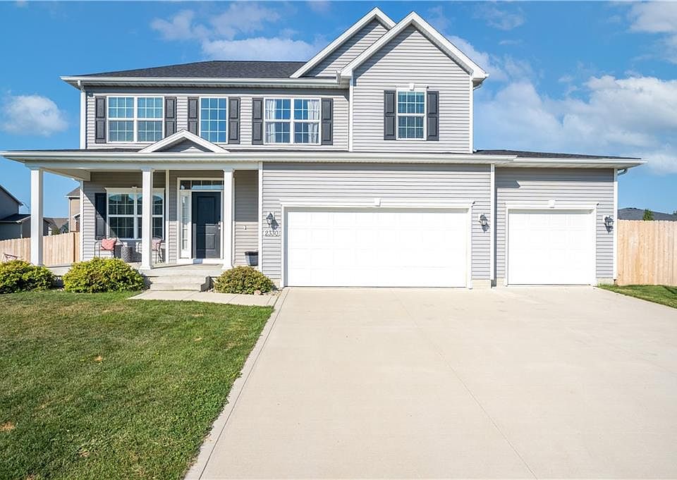 1st image of 2330 SE Willowbrook Dr