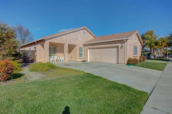 1113 Edith Ct — Photo 1