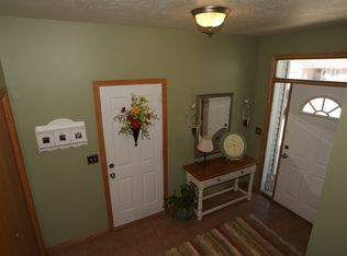 1301 35th St, Spirit Lake, IA 51360