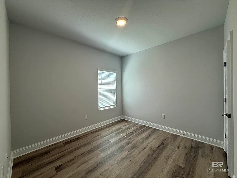 429 Parkerman Ave — Photo 16