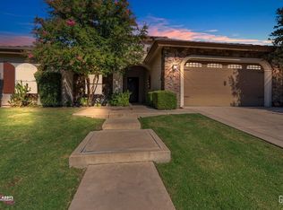 14922 Colonia De Las Rosas, Bakersfield, CA