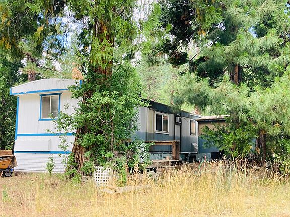 one of the two back doors of the maintenance unit