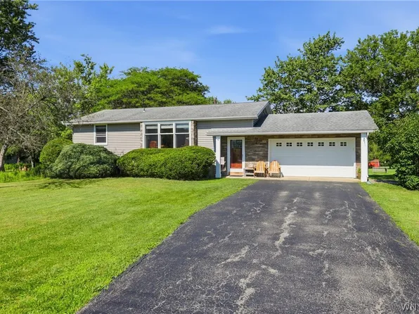 766 Schultz Rd, Elma, NY 14059