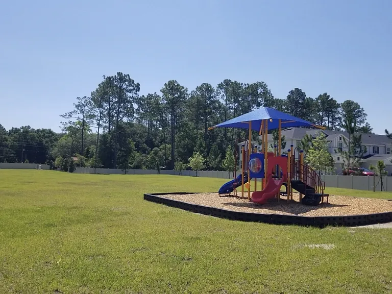 52 Beach Palm Ct — Photo 15