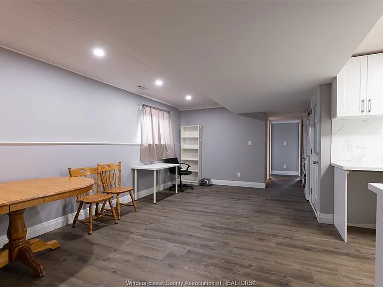 1044 Lena Ave #LOWER — Photo 7