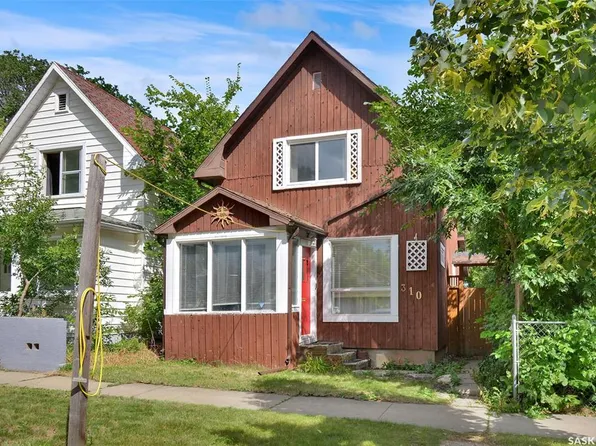 310 J AVENUE N, Saskatoon, SK S7L 2K2