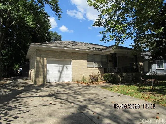 2 bed, 2.0 bath, 1736 sqft, $1,350 — Photo 1