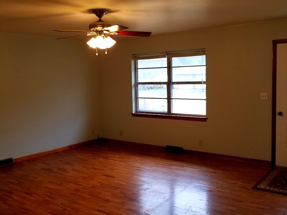 1st image of 4628 W Cumberland Ave