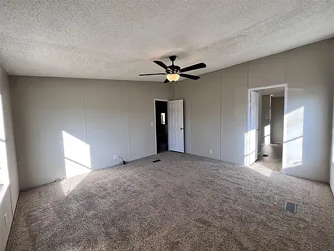 612 Lewald Cir — Photo 8