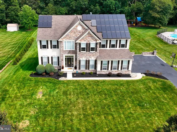 16 Maple Glen Ct, Woolwich Township, NJ 08085