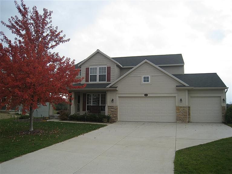 1st image of 10918 Pine Cone Ct