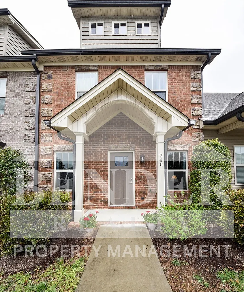 Price Reduced Beautiful Townhome- Showings By Appointment Only — Photo 1
