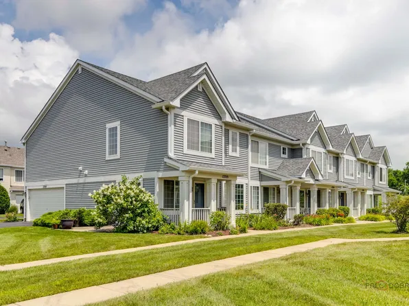 12709 W Wakefield Dr, Beach Park, IL 60083
