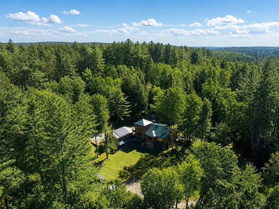 1st image of 224 Cobble Ridge Road