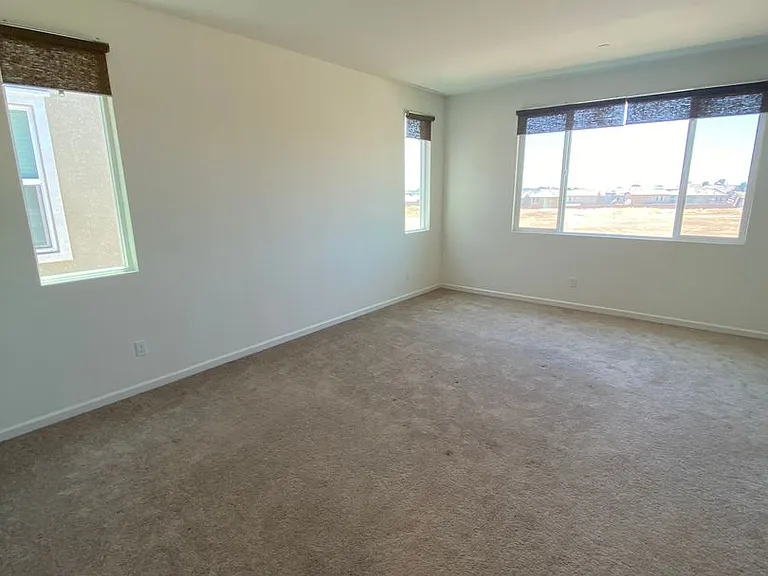 1667 Lion St — Photo 36
