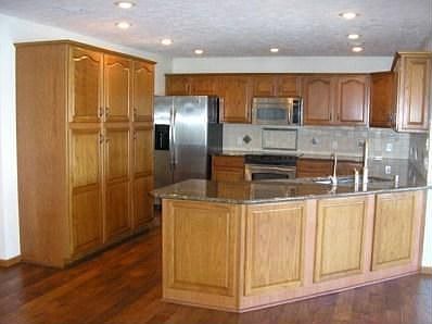 4th image of 202 Ponderosa Dr