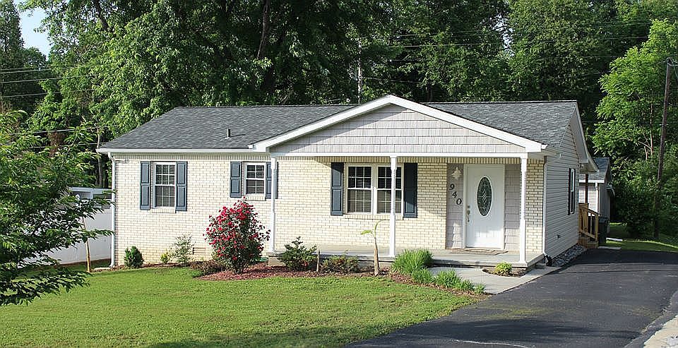 940 E 7th Front of house