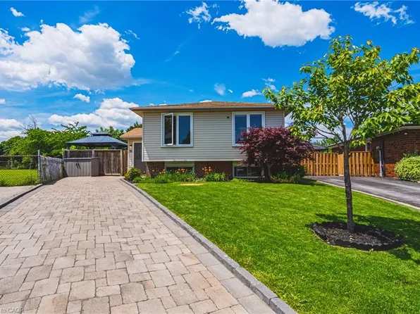 76 Boston Cres, Hamilton, ON L8T 4N2