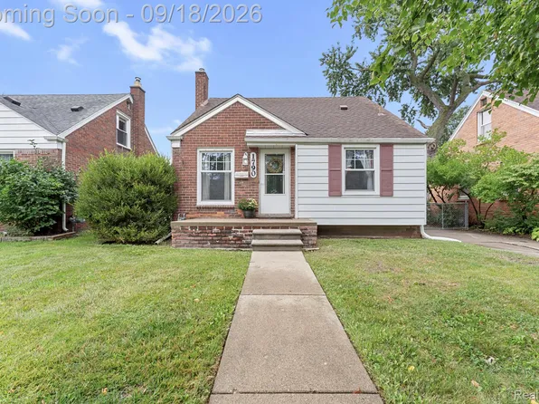 1790 Riverbank St, Lincoln Park, MI 48146