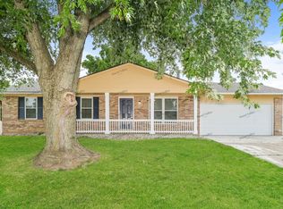 29 El Perro Dr, Saint Peters, MO 63376