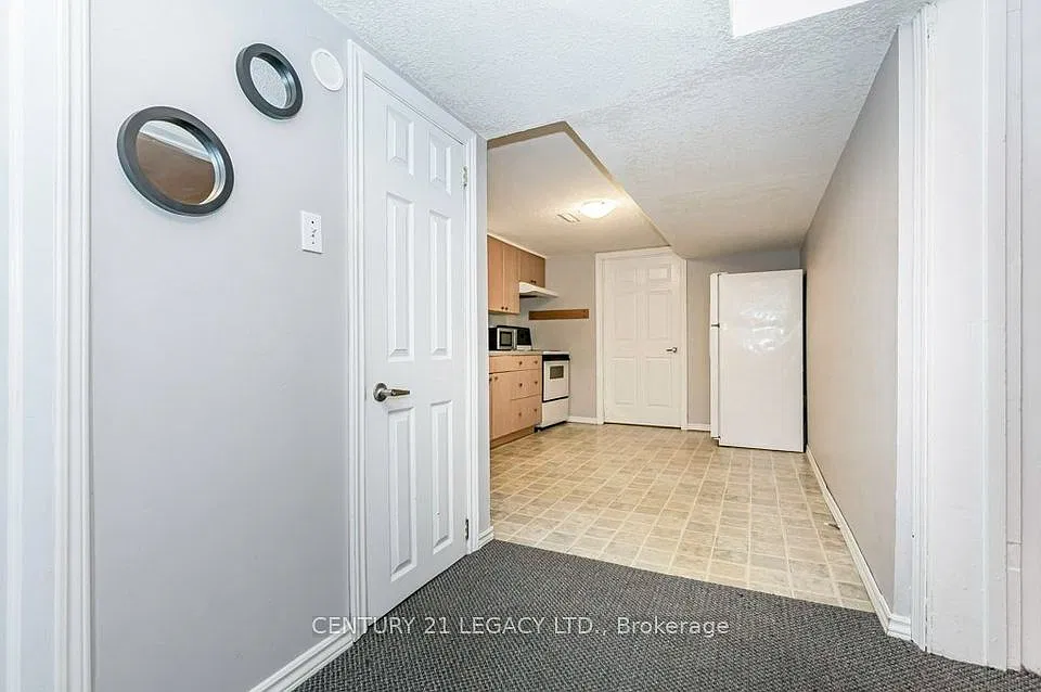 1 bed, $1,400 — Photo 4