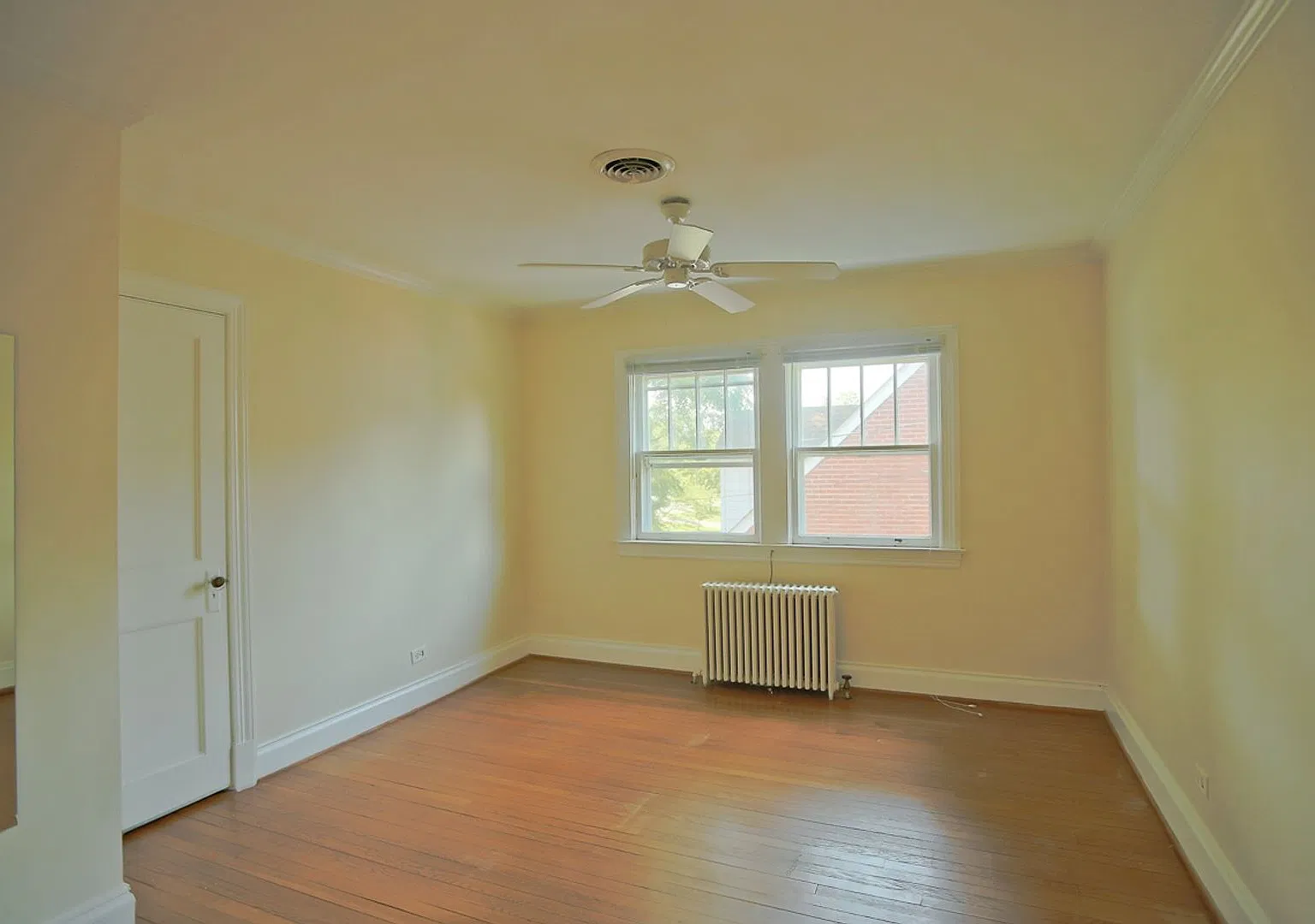 1017 Locust Avenue — Photo 4